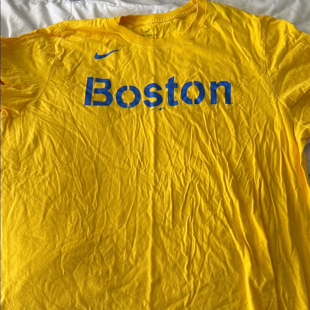 Nike Men's Yellow Boston Tee